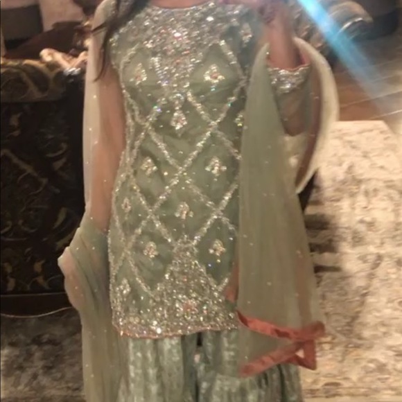 Fully Embellished Pakistani suit Outfit dress - Picture 2 of 5